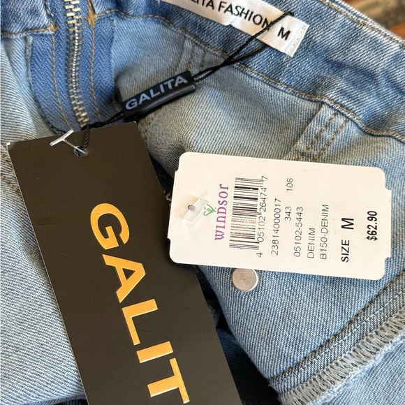 Chic Strapless Denim Mini Dress - Picture 8 of 9